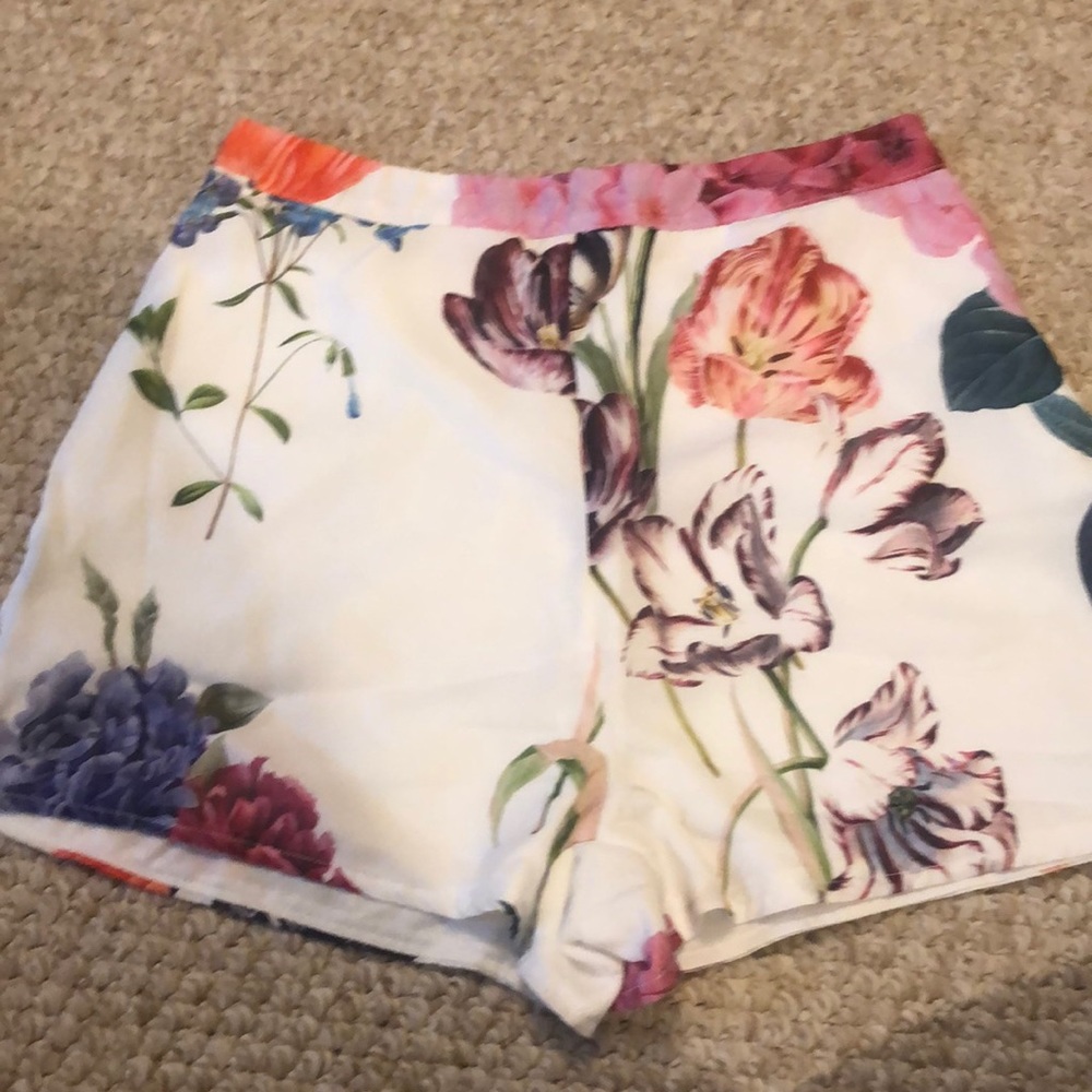 Missguided UK size 8 floral shorts